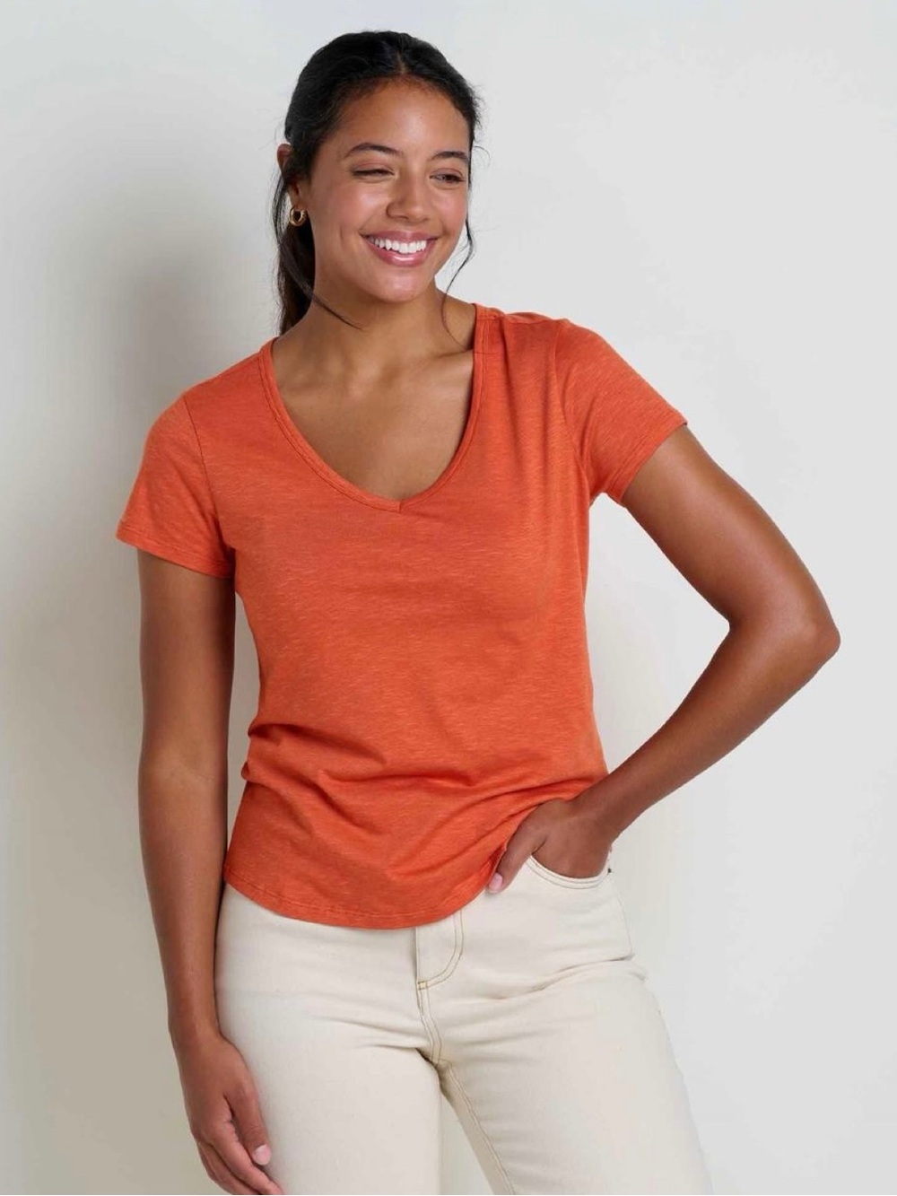 Toad & Co “Marley ll” orange basic v-neck t-shirt (XL)
